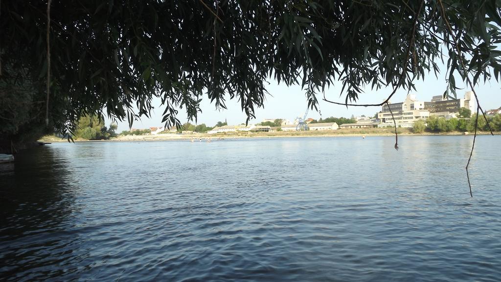 Apartments Osijek By The River Extérieur photo